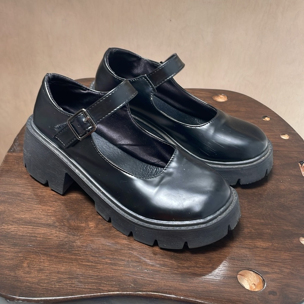 Black Mary Jane shoes 🖤